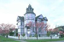 викторианская специфичная эклектика с готичными вставками